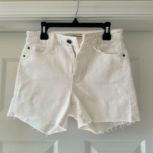 Guess white jean shorts, Size 2, new with tag